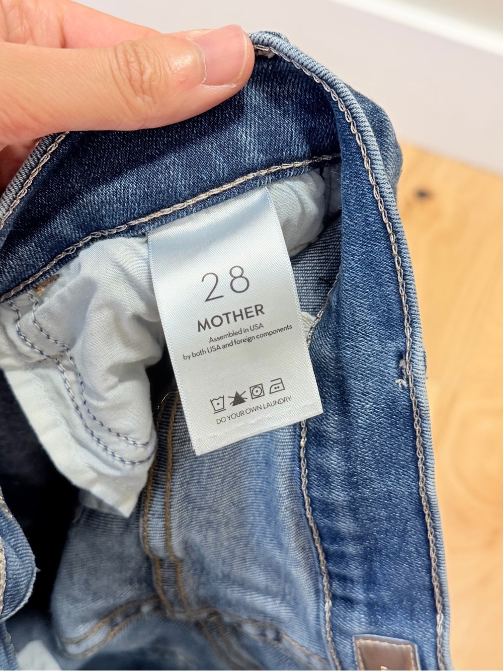 Mother Women’s The Hustler Ankle Fray Denim Jeans in Home Movies - Picture 5 of 7